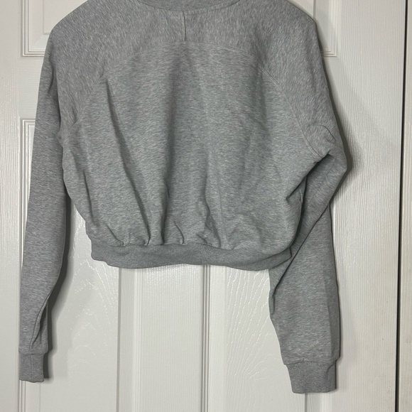Gymshark Light Gray Cropped Hoodie - Picture 3 of 3